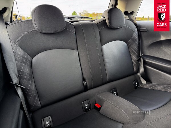 Used MINI Hatch 2018 for sale - 76359349: Photo 13