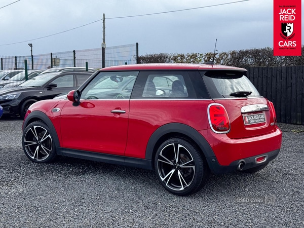 Used MINI Hatch 2018 for sale - 76359349: Photo 2