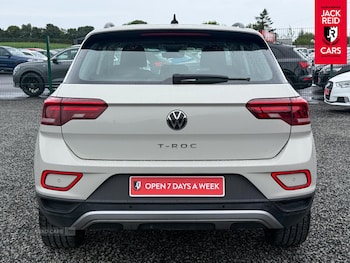 Used Volkswagen T-Roc 2022 for sale - 79509939: Photo