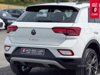 Used Volkswagen T-Roc 2023 for sale - 74522360: Photo