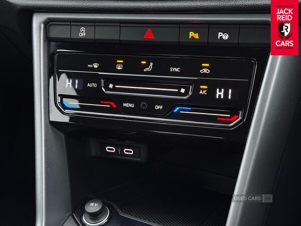 Used Volkswagen T-Roc 2022 for sale - 76887779: Photo 17