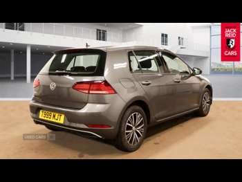 Used Volkswagen Golf 2018 for sale - 75312144: Photo