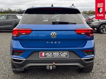 Used Volkswagen T-Roc 2018 for sale - 76419577: Photo