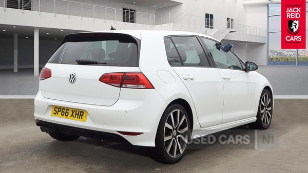 Used Volkswagen Golf 2016 for sale - 77469682: Photo 2