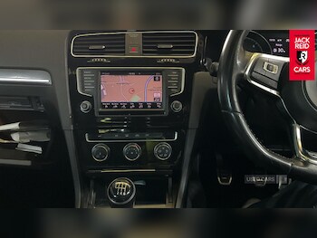 Used Volkswagen Golf 2016 for sale - 77469682: Photo