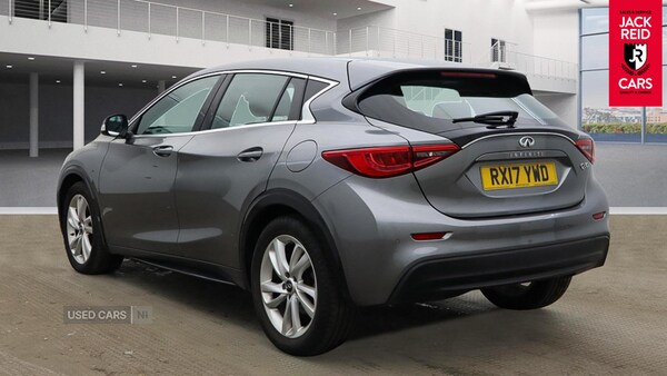 Used Infiniti Q30 2017 for sale - 76285022: Photo 2