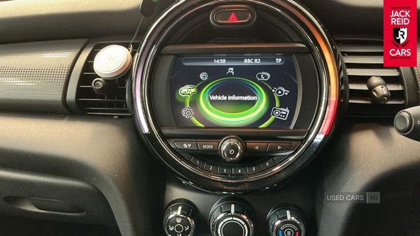 Used MINI Hatch 2018 for sale - 77941185: Photo 4