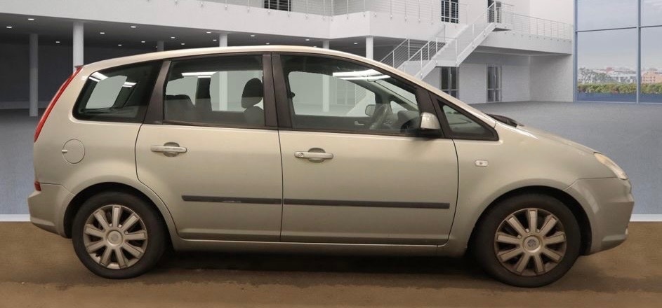 Used Ford C-Max 2009 for sale - 77613544: Photo 5