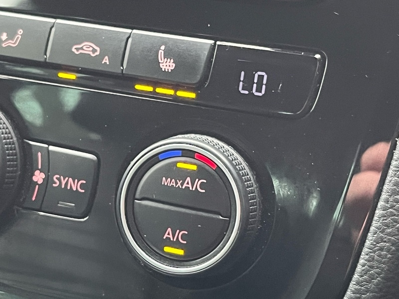 Used Volkswagen Scirocco 2017 for sale - 78069586: Photo 32