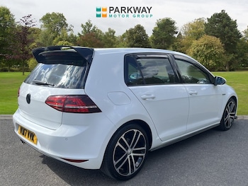 Used Volkswagen Golf 2017 for sale - 78228308: Photo