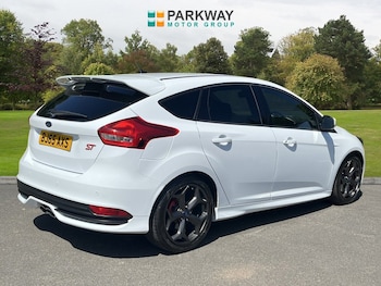 Used Ford Focus 2015 for sale - 78986498: Photo