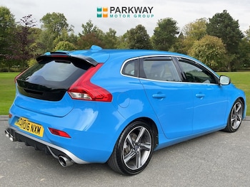 Used Volvo V40 2016 for sale - 79055207: Photo
