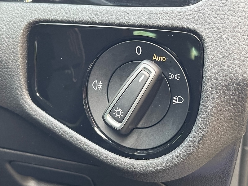 Used Volkswagen Golf 2019 for sale - 78069492: Photo 24