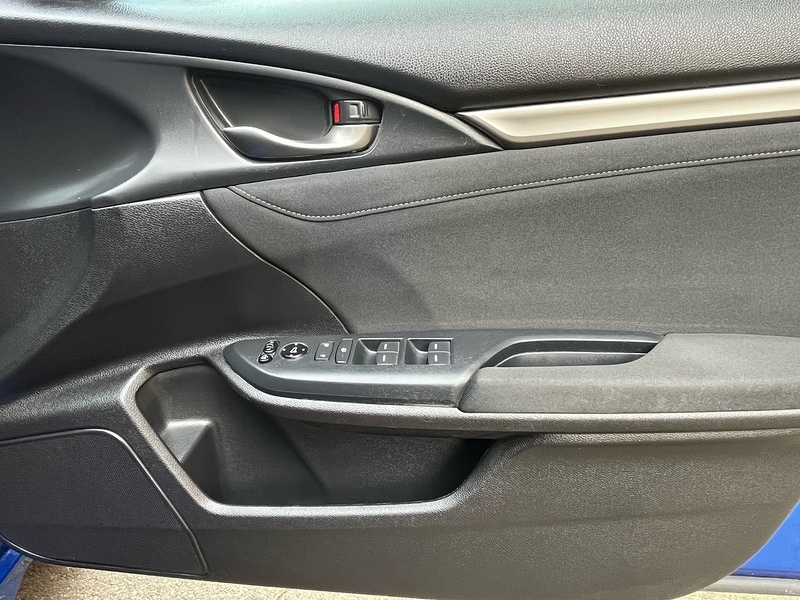 Used Honda Civic 2017 for sale - 78069560: Photo 15