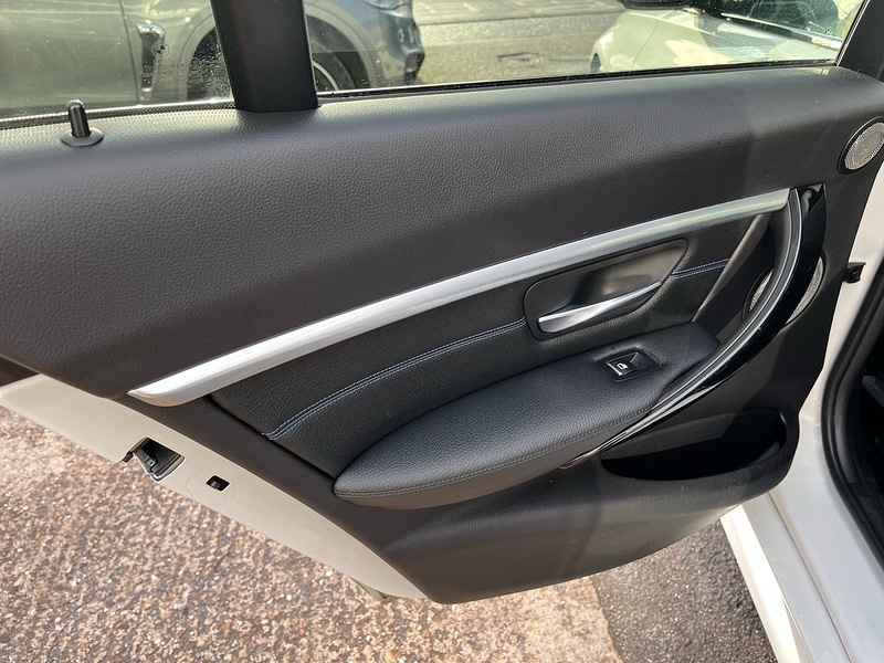 Used BMW 3 Series 2018 for sale - 78069552: Photo 35