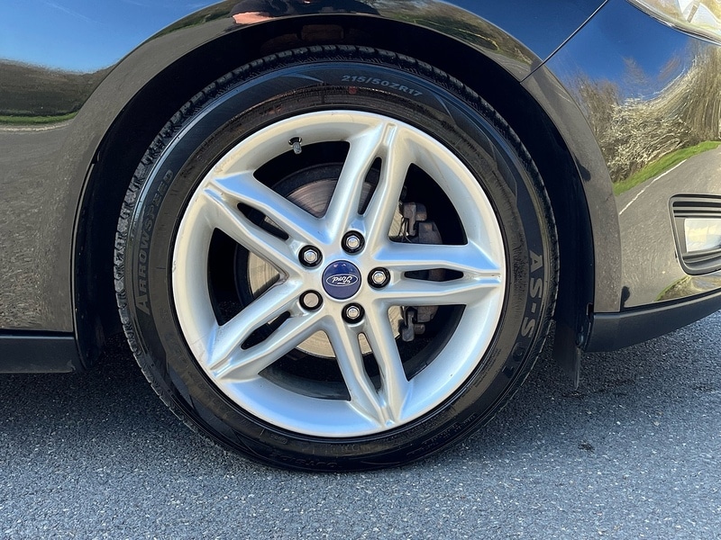 Used Ford Focus 2015 for sale - 78069555: Photo 9