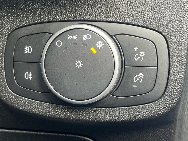 Used Ford Fiesta 2018 for sale - 78104064: Photo 30