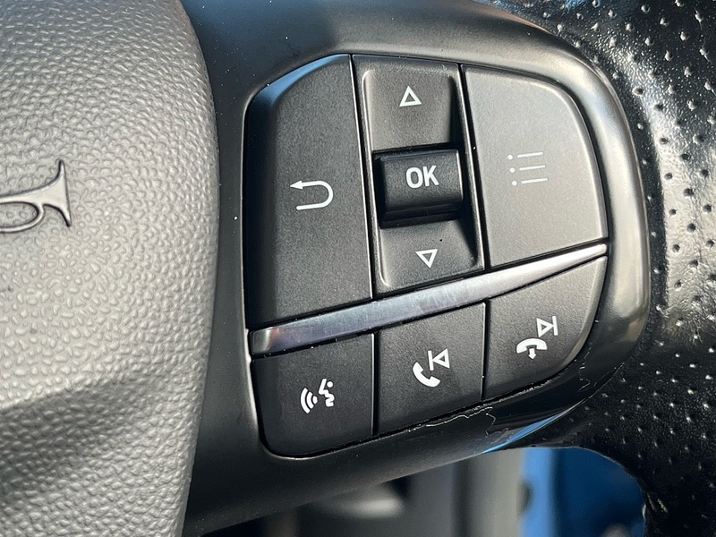 Used Ford Fiesta 2018 for sale - 78104064: Photo 38