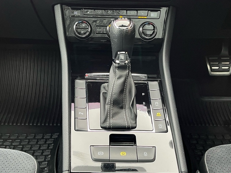 Used Skoda Superb 2017 for sale - 78069528: Photo 32