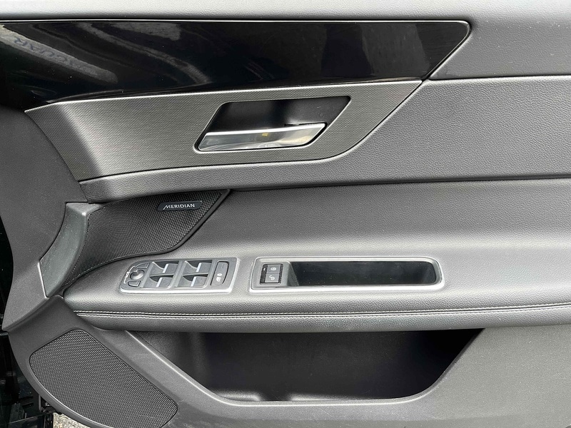 Used Jaguar XF 2015 for sale - 78069571: Photo 36
