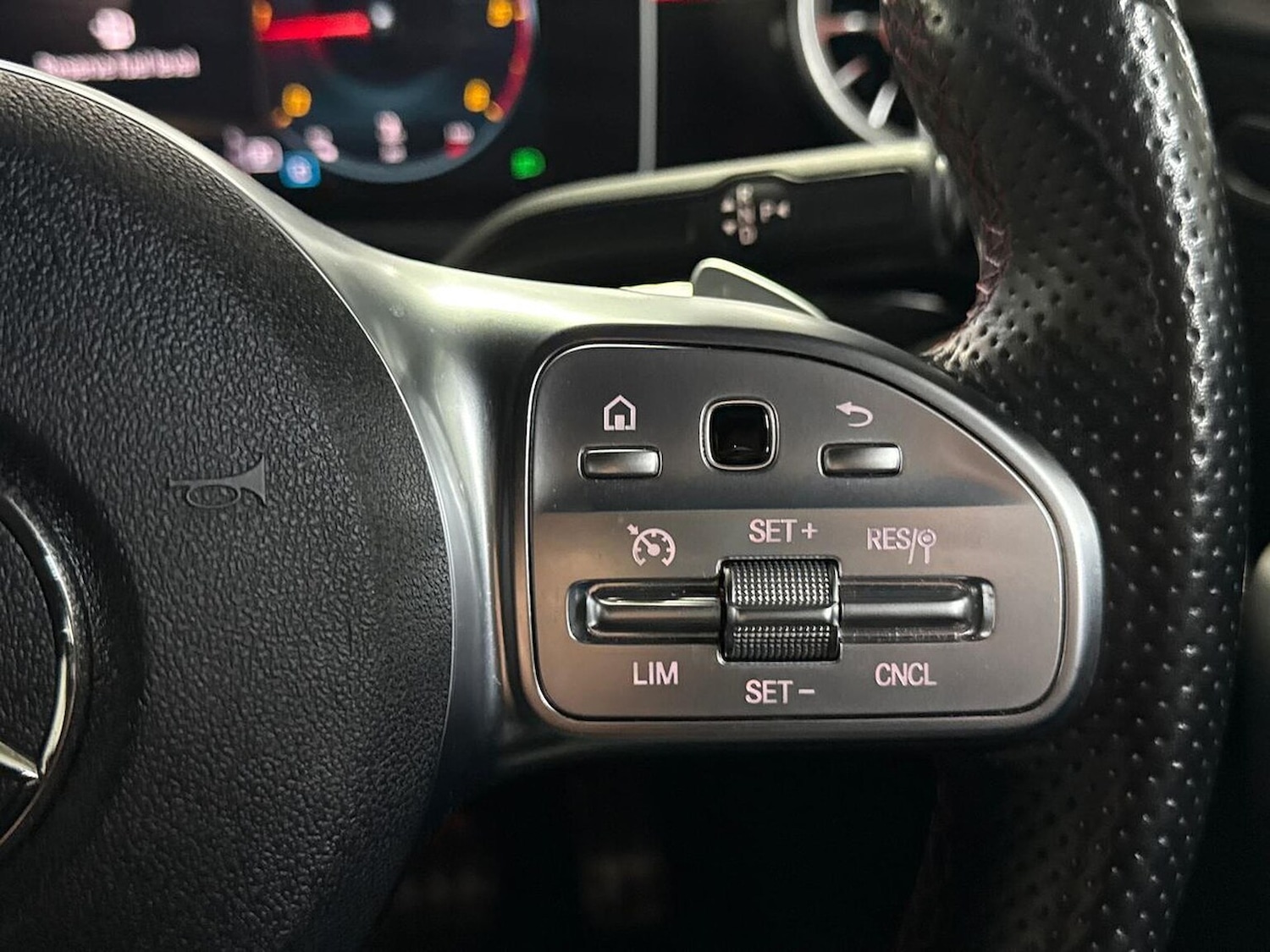 Used Mercedes-Benz A-Class 2018 for sale - 77077954: Photo 25