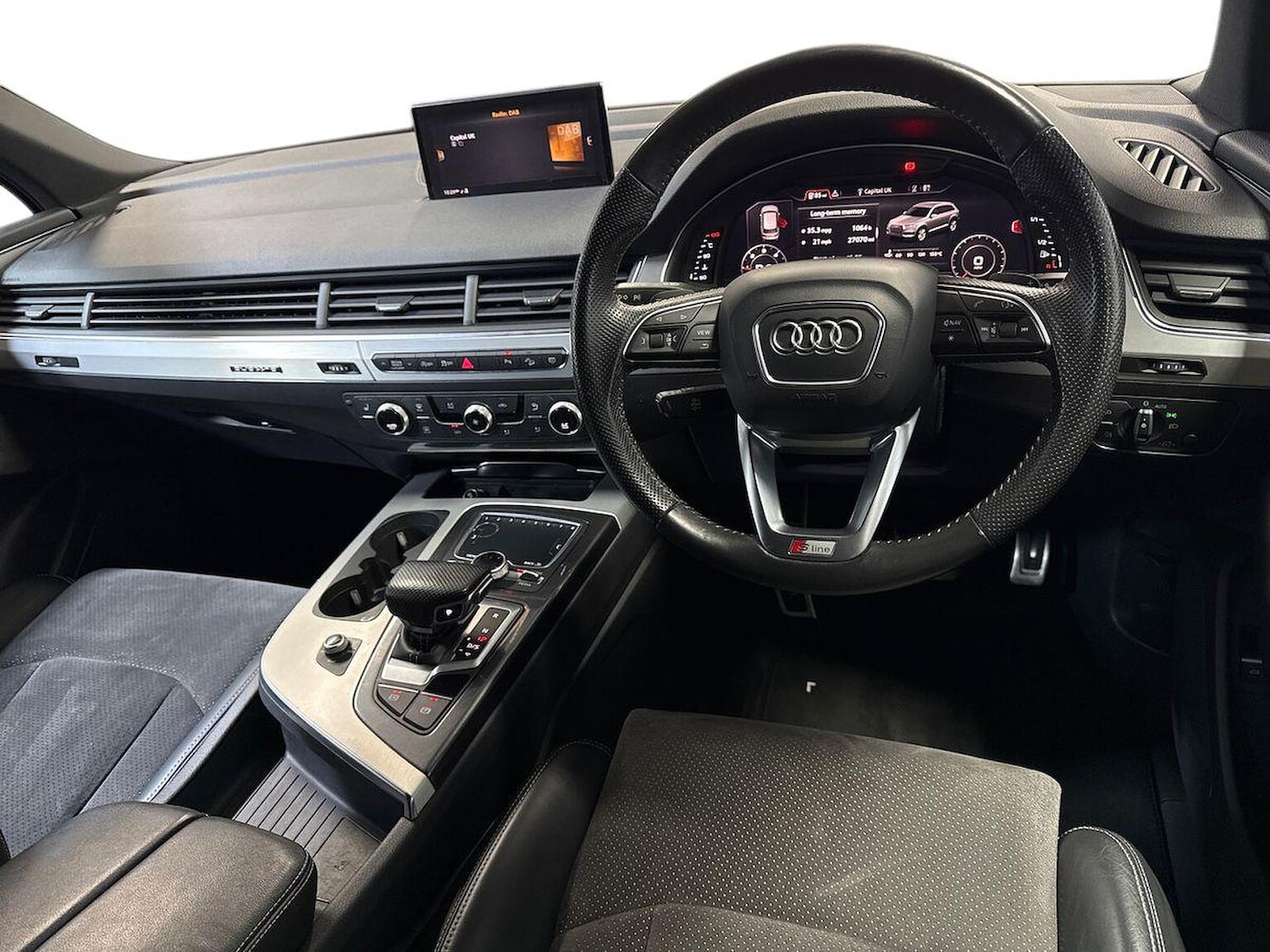 Used Audi Q7 2018 for sale - 77668700: Photo 15