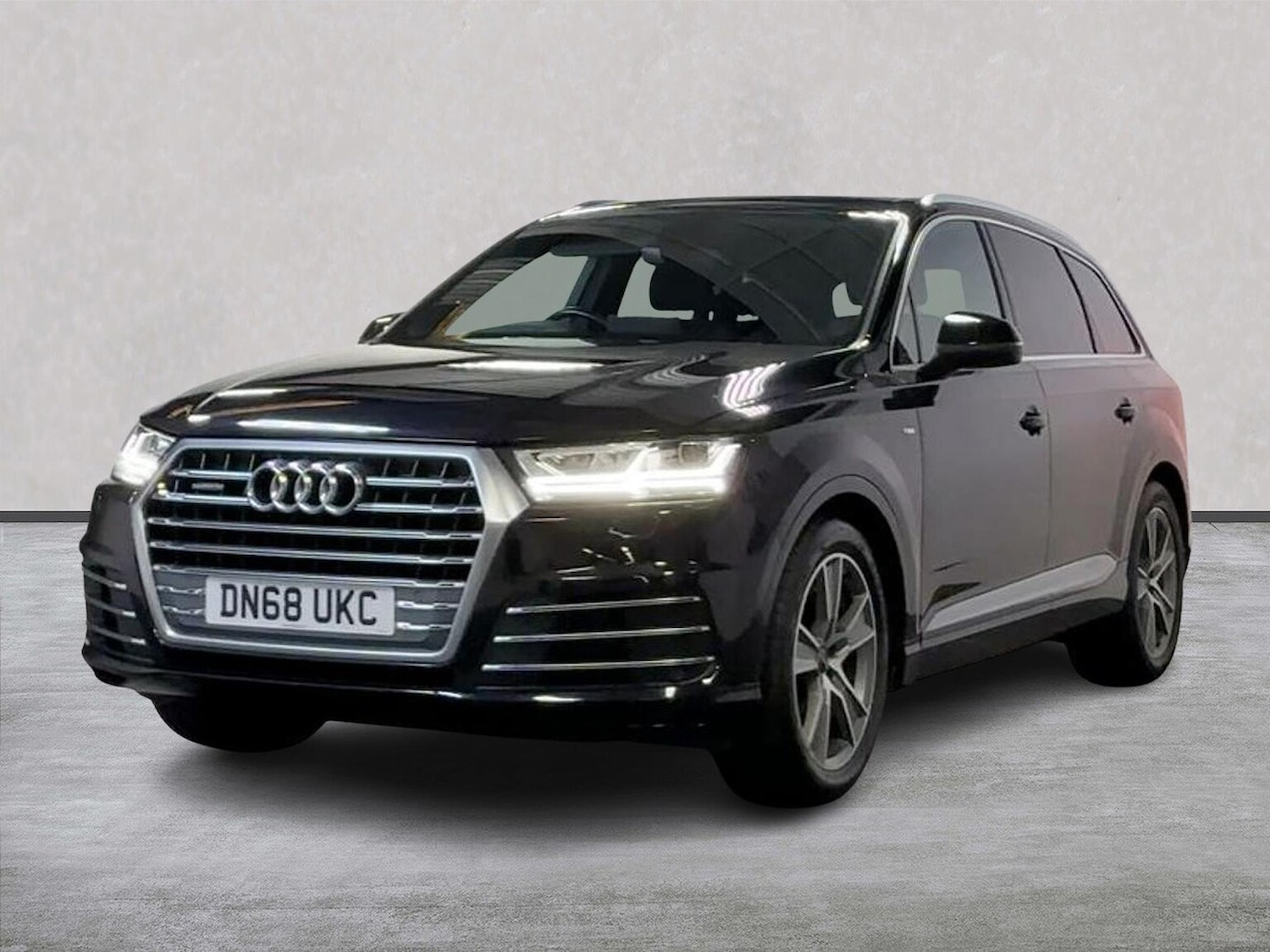 Used Audi Q7 2018 for sale - 77668700: Photo 20