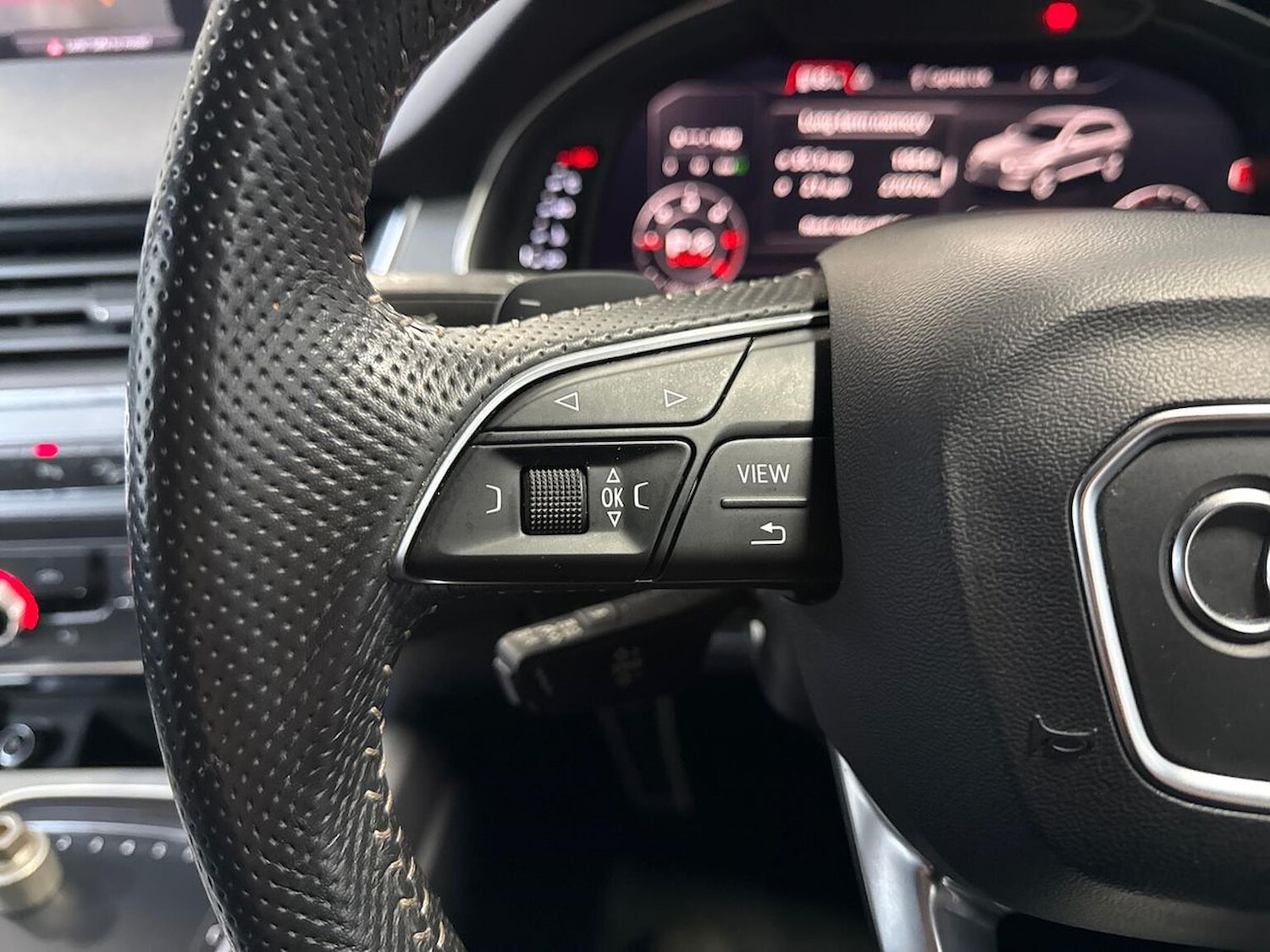 Used Audi Q7 2018 for sale - 77668700: Photo 24