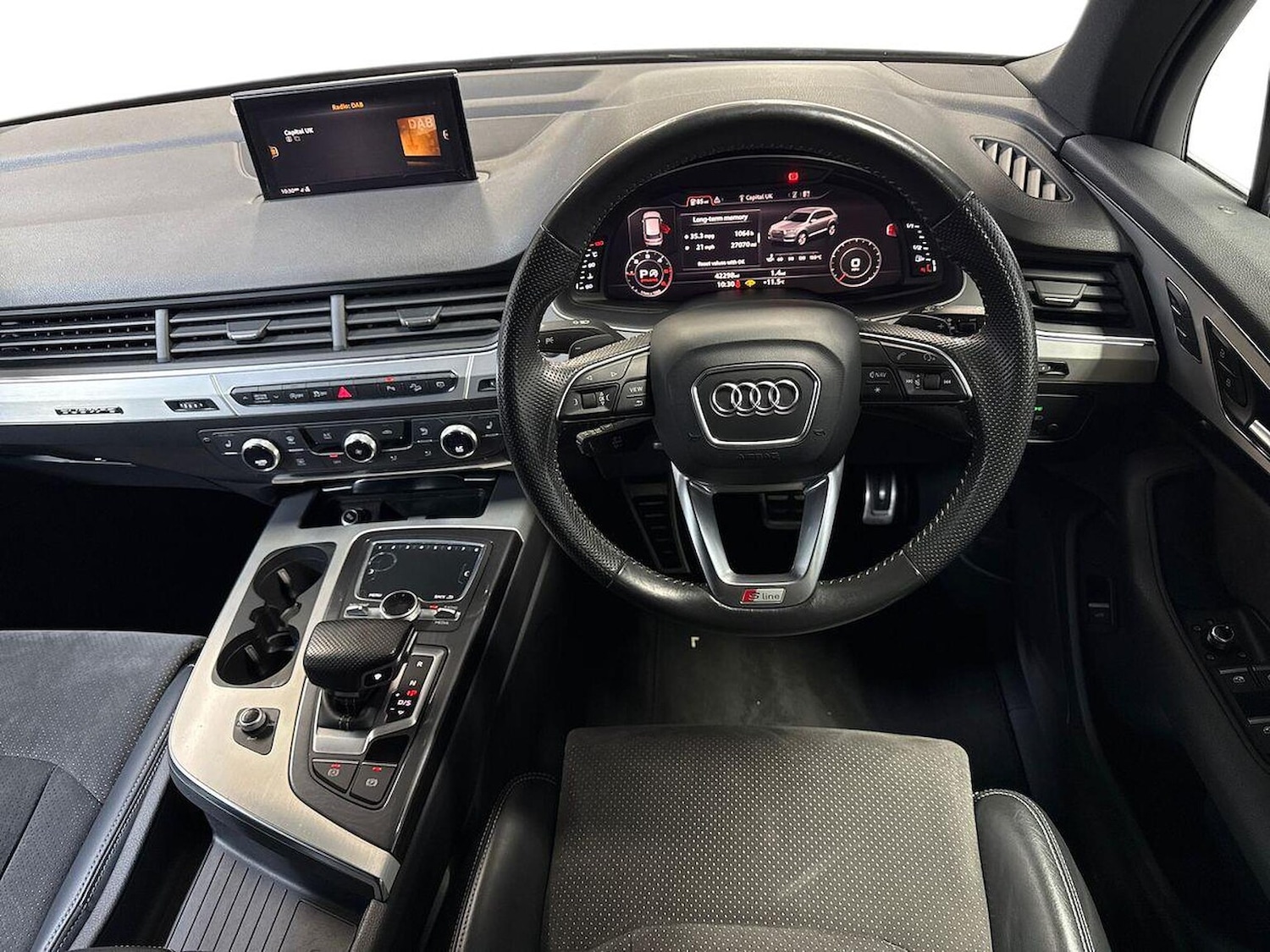 Used Audi Q7 2018 for sale - 77668700: Photo 9