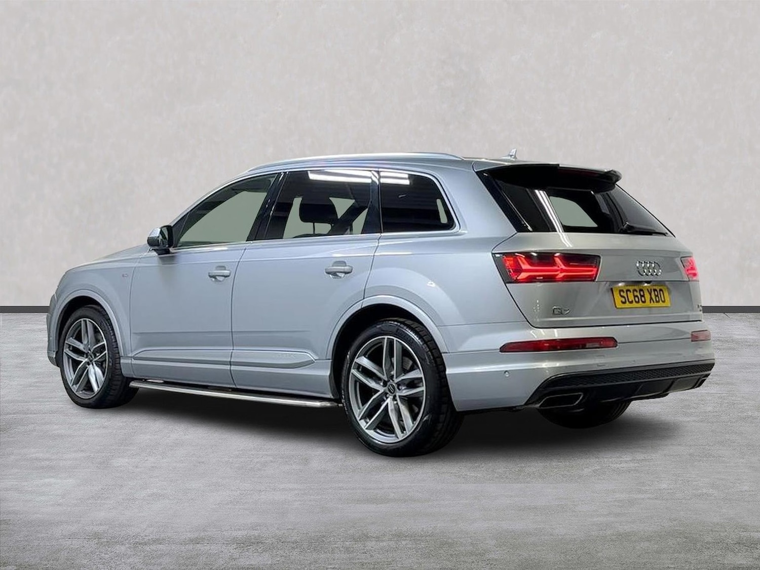 Used Audi Q7 2019 for sale - 76628139: Photo 2