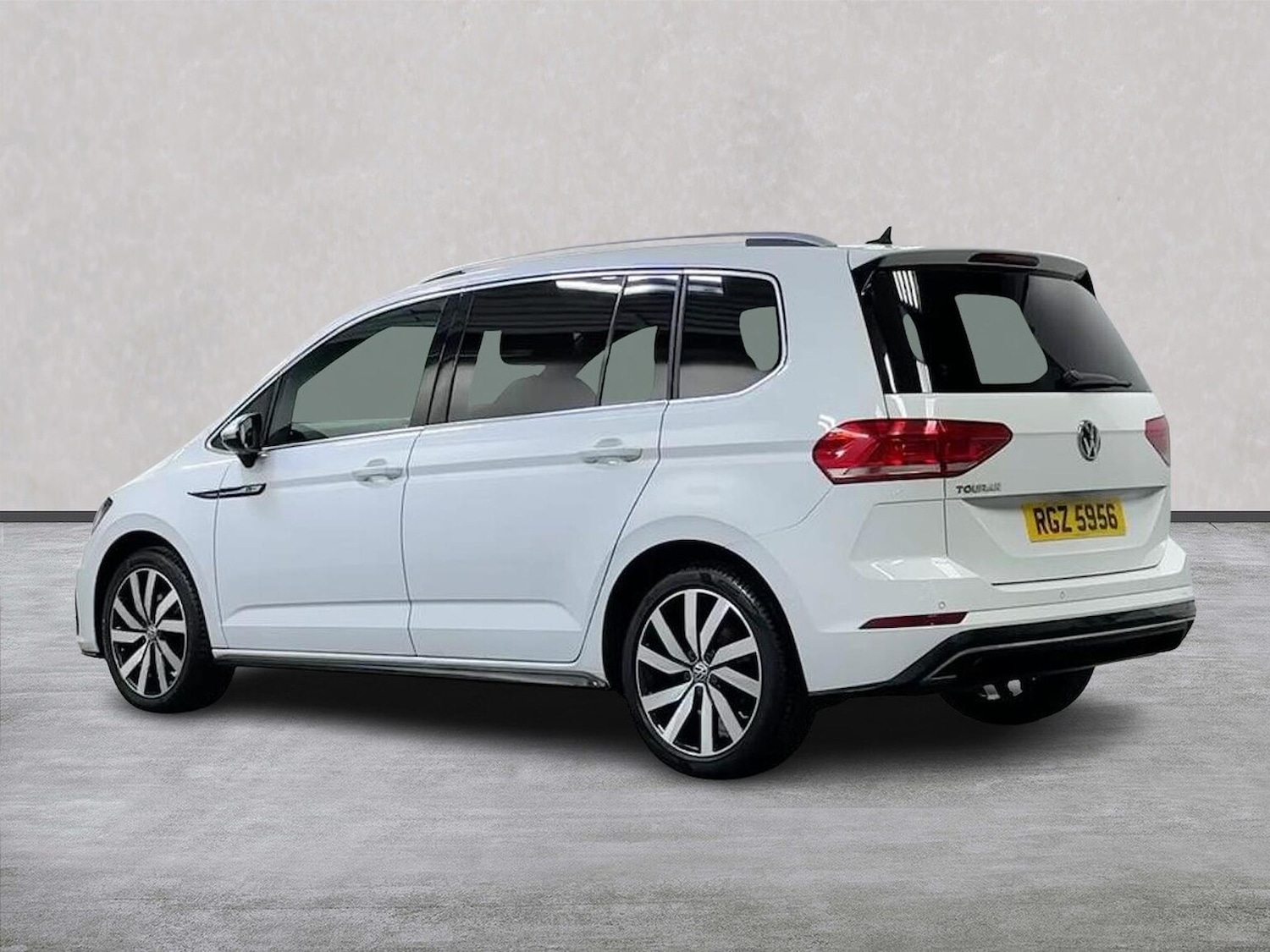 Used Volkswagen Touran 2020 for sale - 78191894: Photo 4