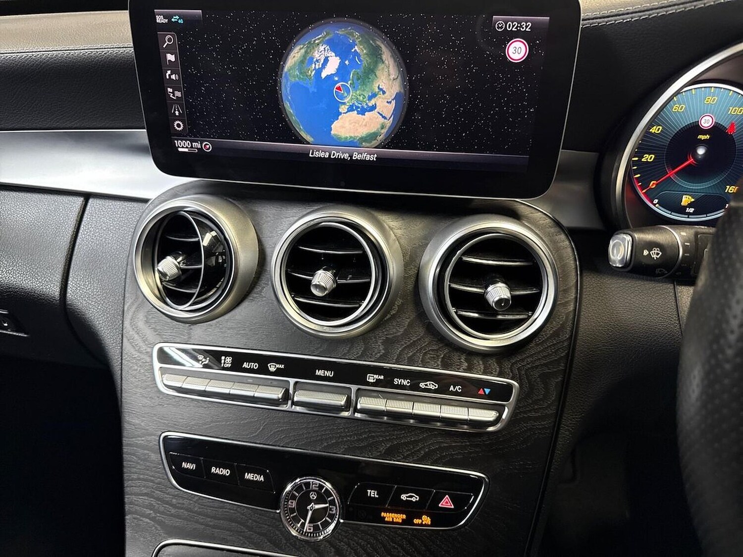 Used Mercedes-Benz C Class 2021 for sale - 76352460: Photo 11