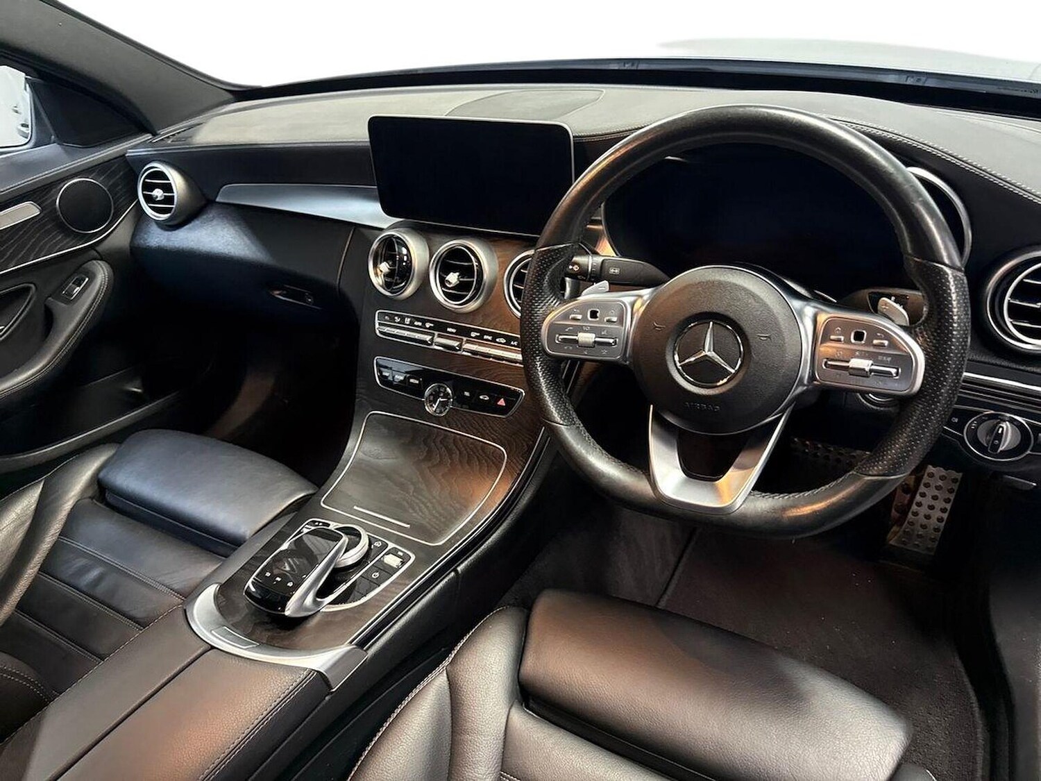 Used Mercedes-Benz C Class 2021 for sale - 76352460: Photo 8