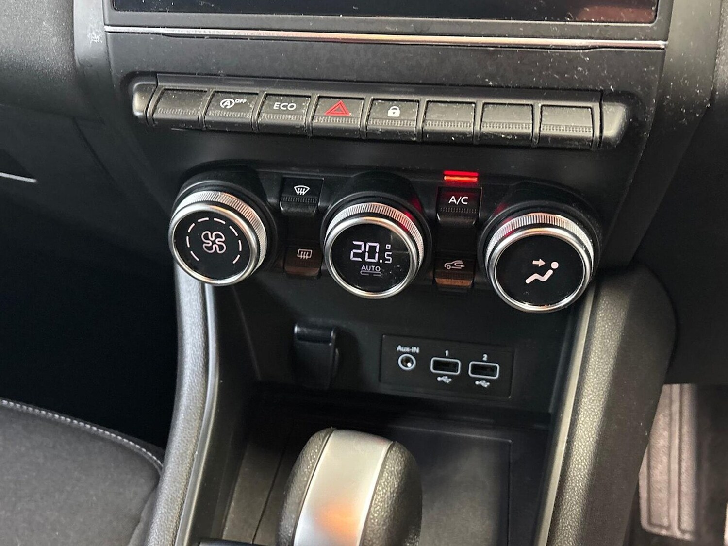 Used Renault Captur 2020 for sale - 77487856: Photo 12