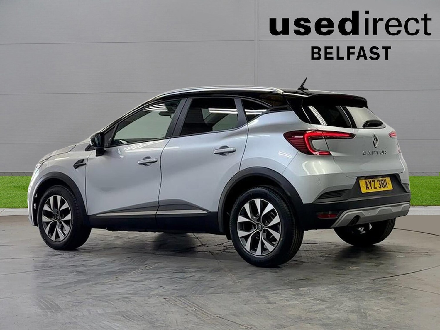 Used Renault Captur 2020 for sale - 77487856: Photo 2