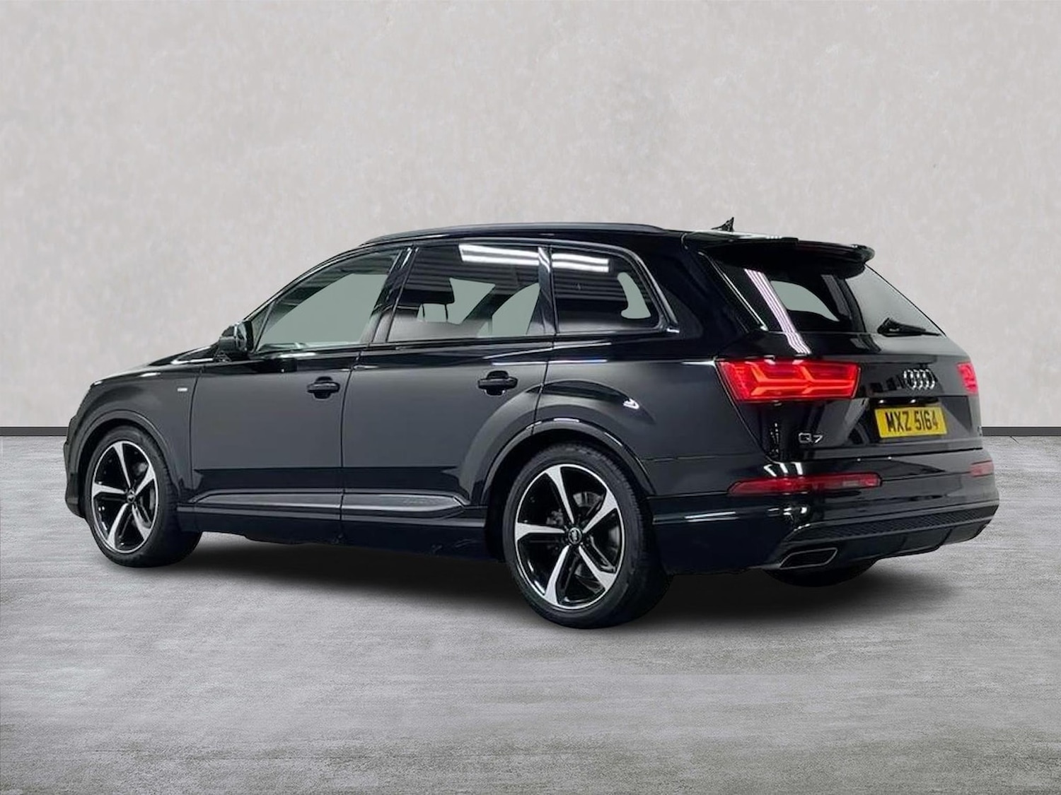 Used Audi Q7 2018 for sale - 77954091: Photo 2