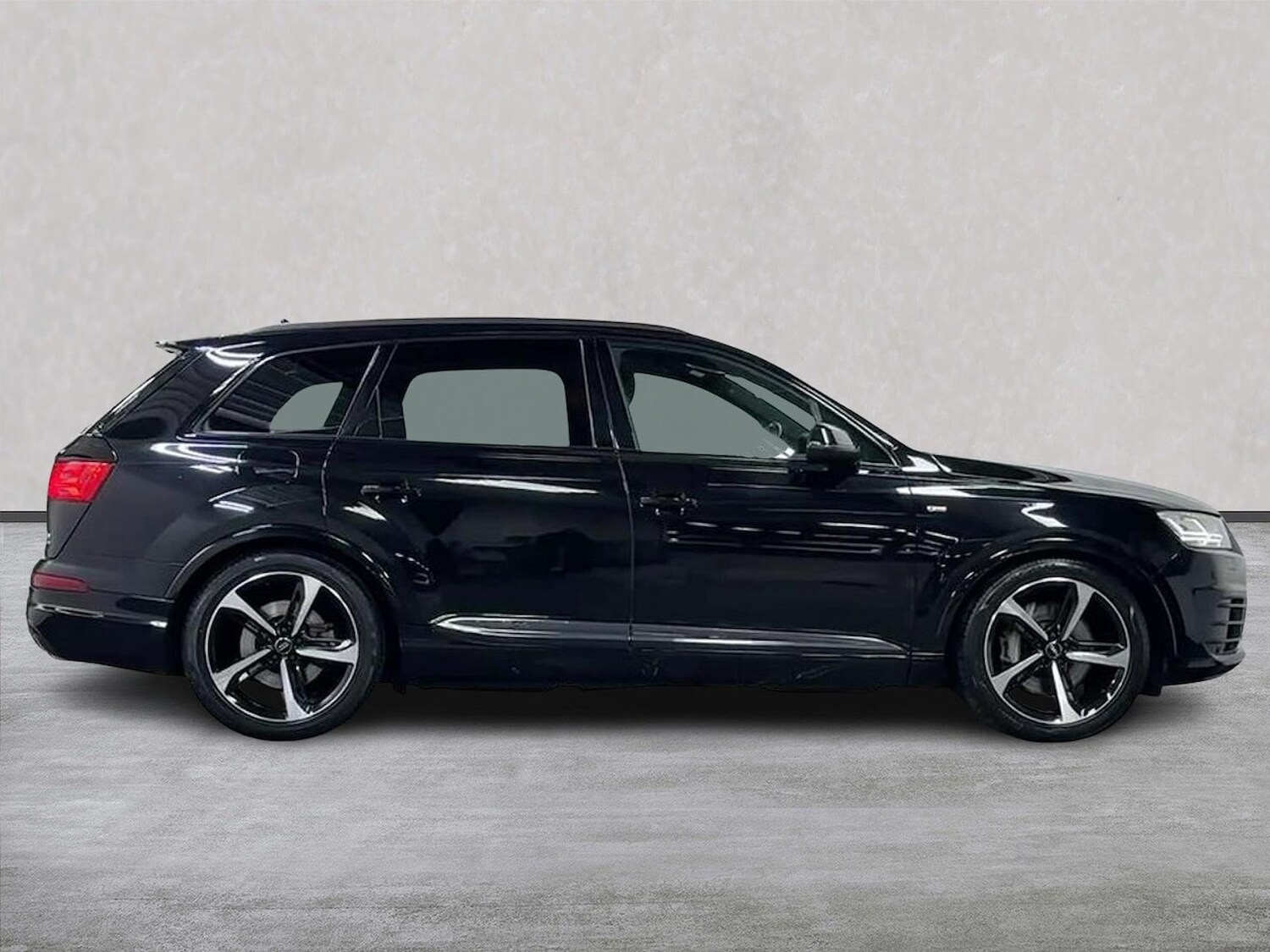 Used Audi Q7 2018 for sale - 77954091: Photo 3