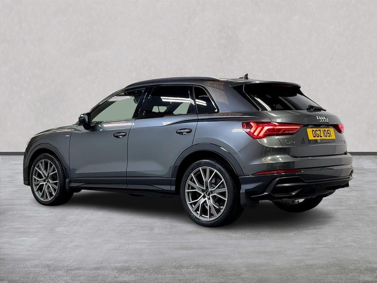 Used Audi Q3 2019 for sale - 77743227: Photo 2