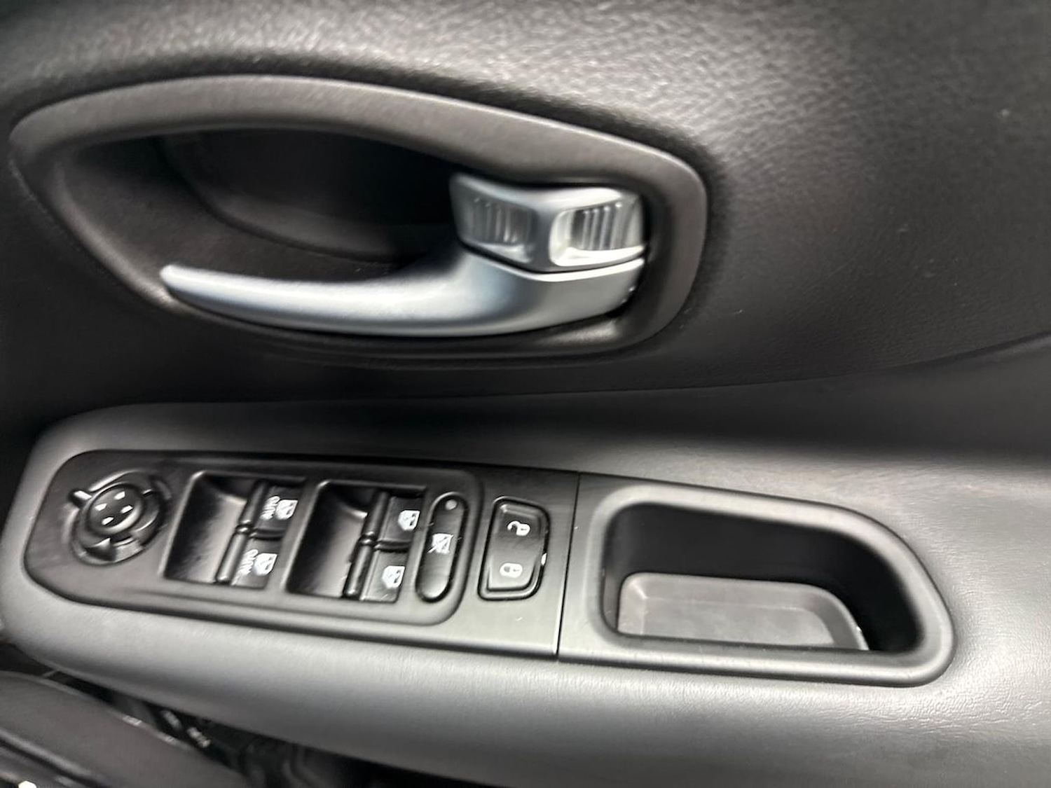 Used Jeep Renegade 2022 for sale - 76144176: Photo 21