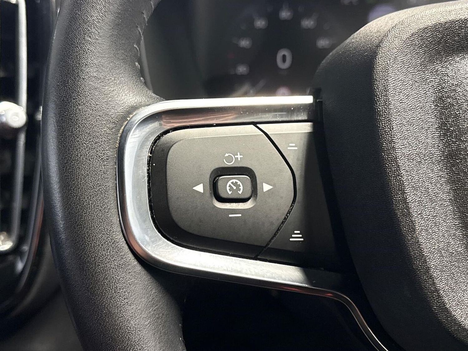 Used Volvo XC40 2021 for sale - 77003657: Photo 24