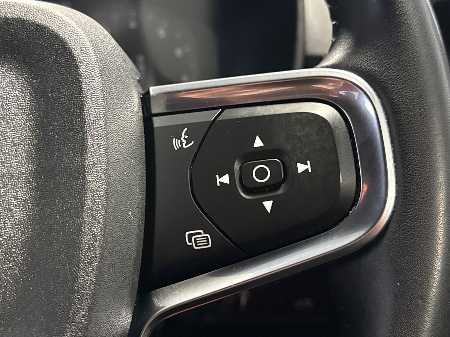 Used Volvo XC40 2021 for sale - 77003657: Photo 25