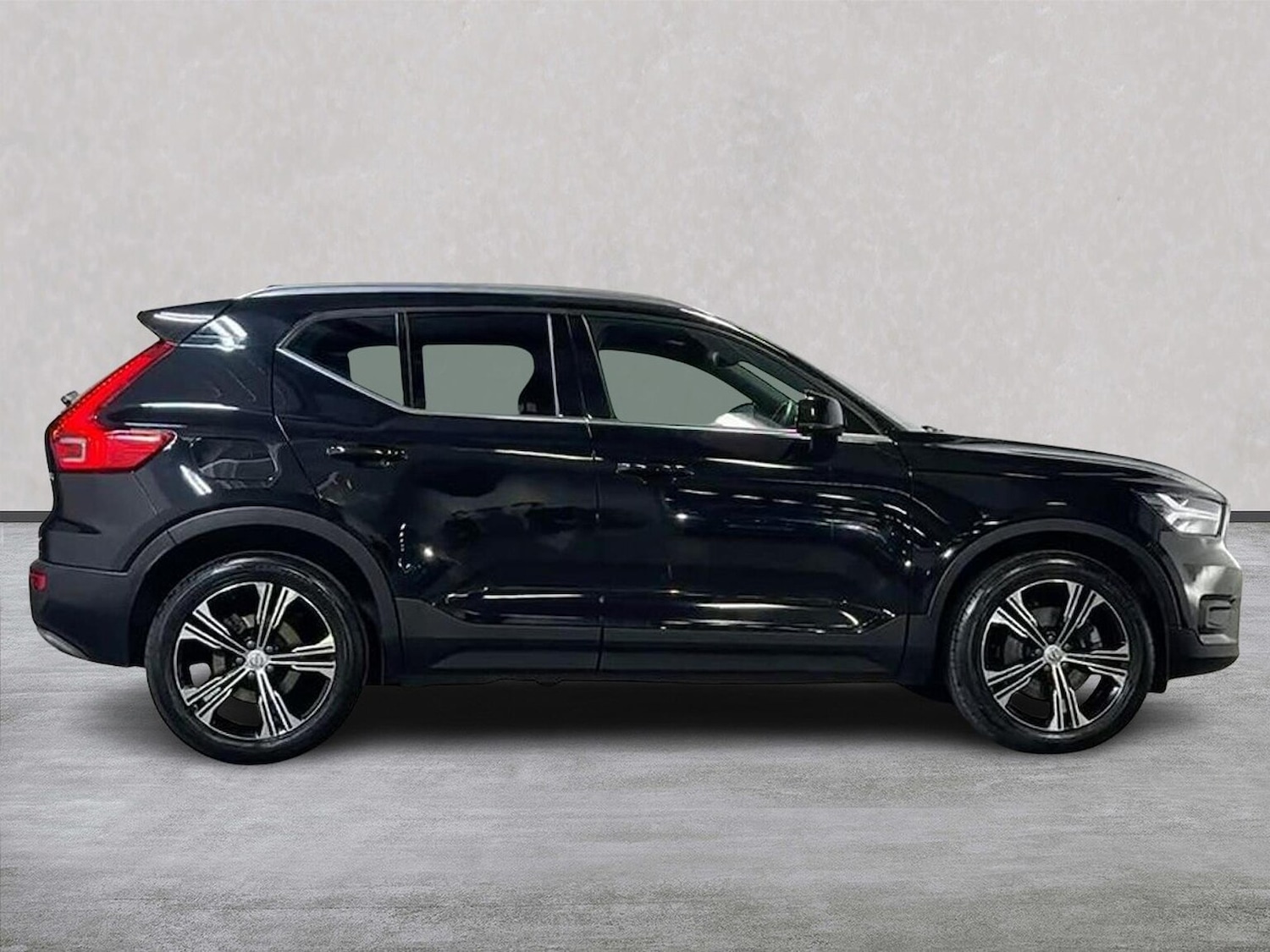 Used Volvo XC40 2021 for sale - 77003657: Photo 3