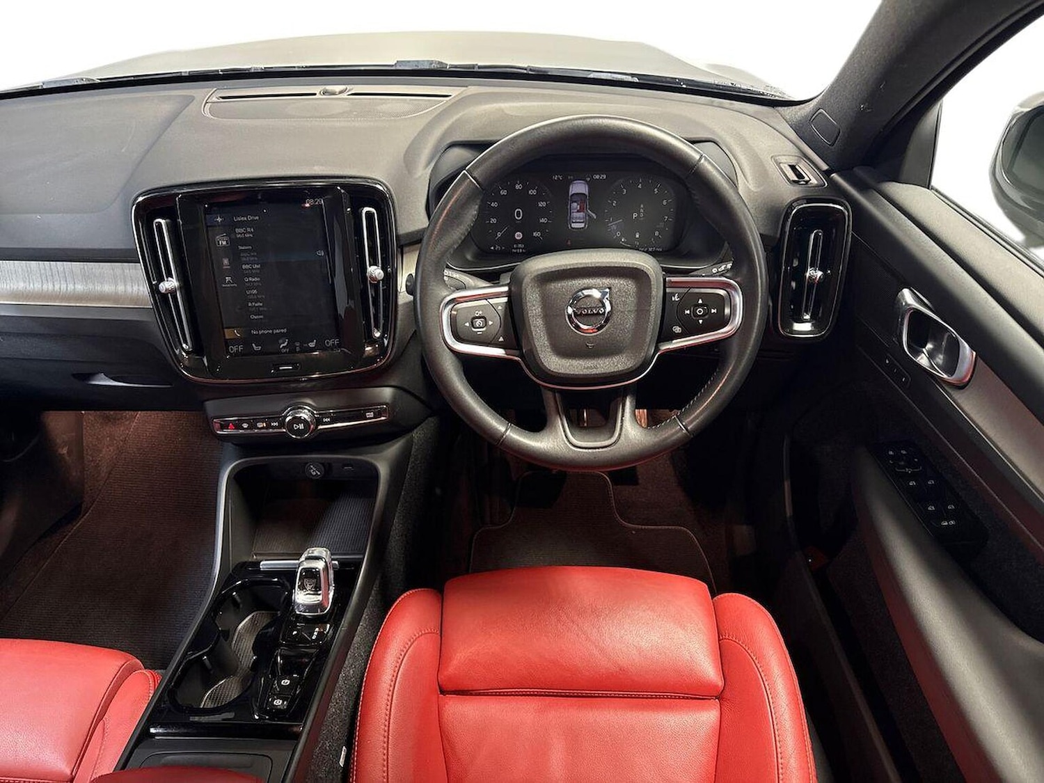 Used Volvo XC40 2021 for sale - 77003657: Photo 9