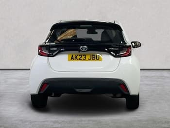 Used Toyota Yaris 2023 for sale - 79676094: Photo