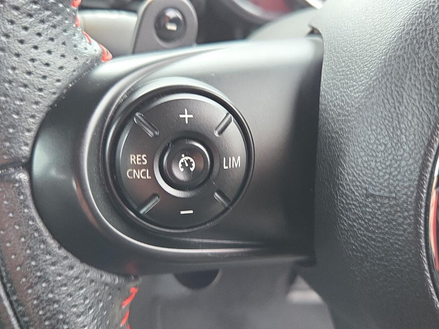 Used MINI Hatch 2018 for sale - 77065764: Photo 25