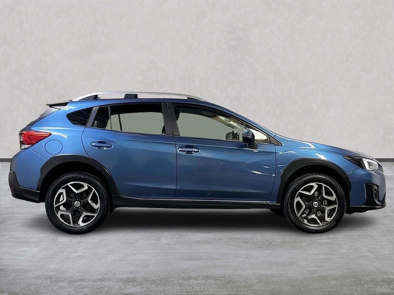 Used Subaru XV 2018 for sale - 76198369: Photo 3