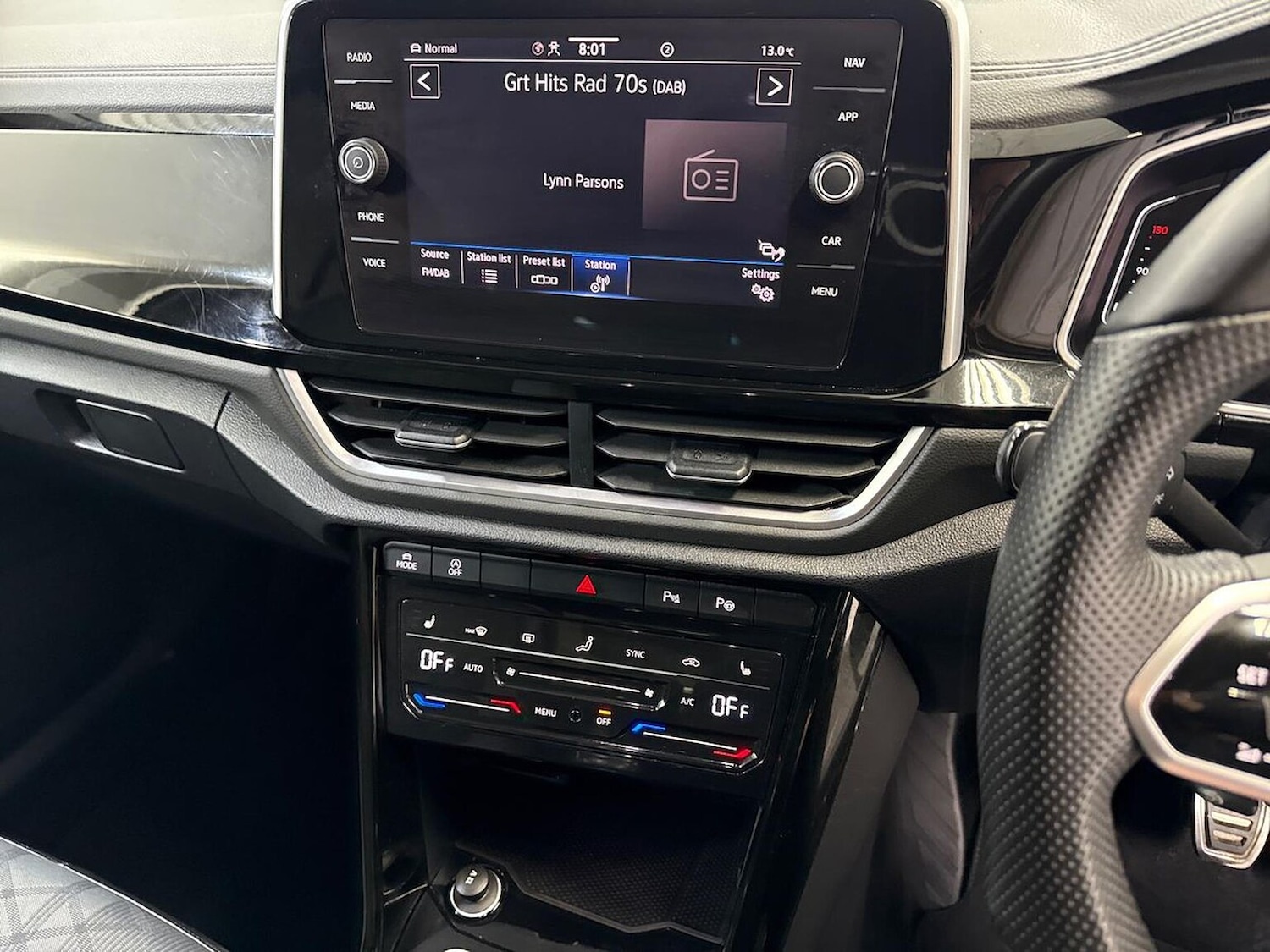 Used Volkswagen T-Roc 2022 for sale - 77629329: Photo 13