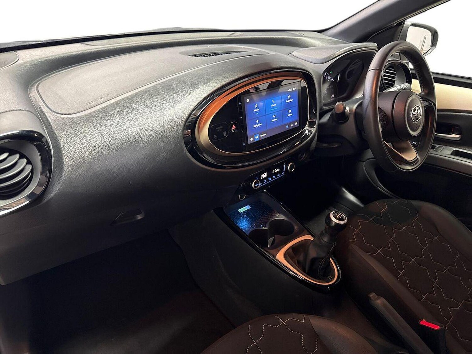 Used Toyota Aygo X 2022 for sale - 76471052: Photo 7