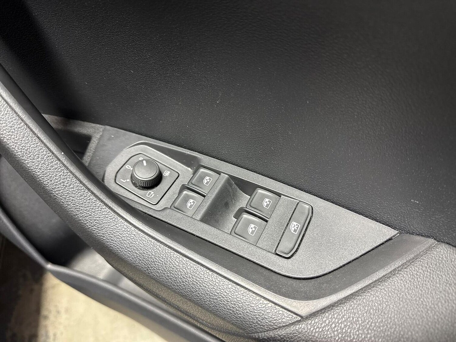 Used Skoda Karoq 2024 for sale - 77073208: Photo 21