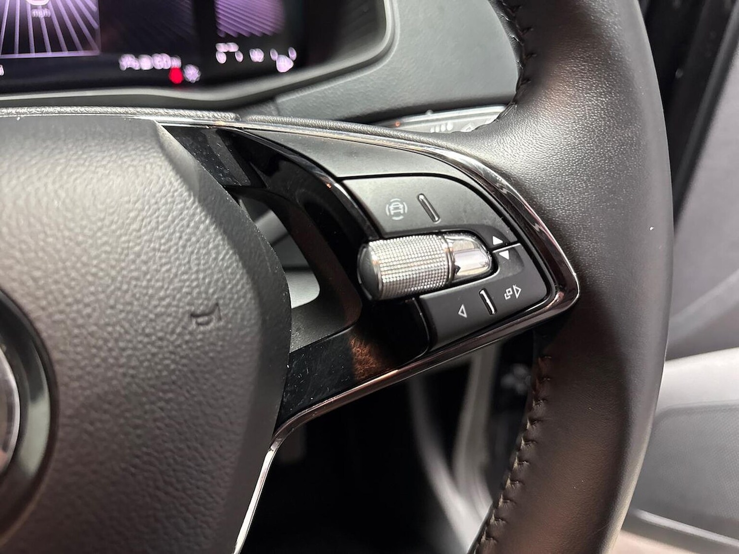 Used Skoda Karoq 2024 for sale - 77073208: Photo 24